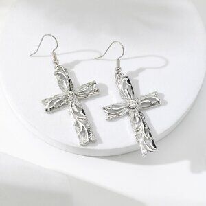 Silver Hawaiian Maile cross earrings